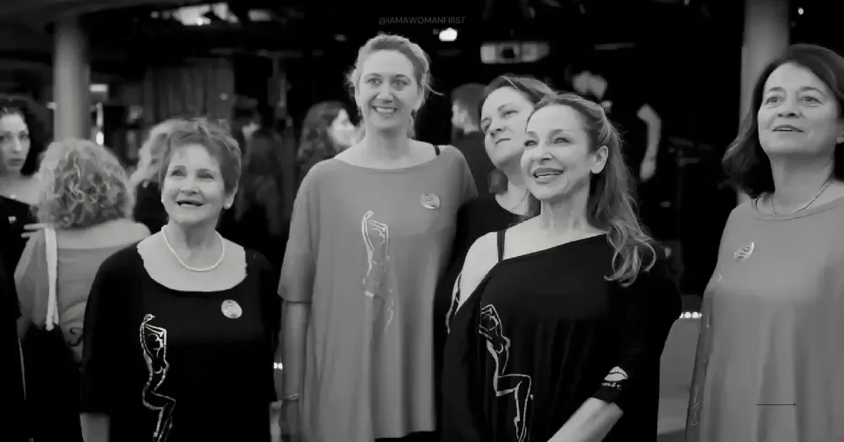 Donne che sorridono